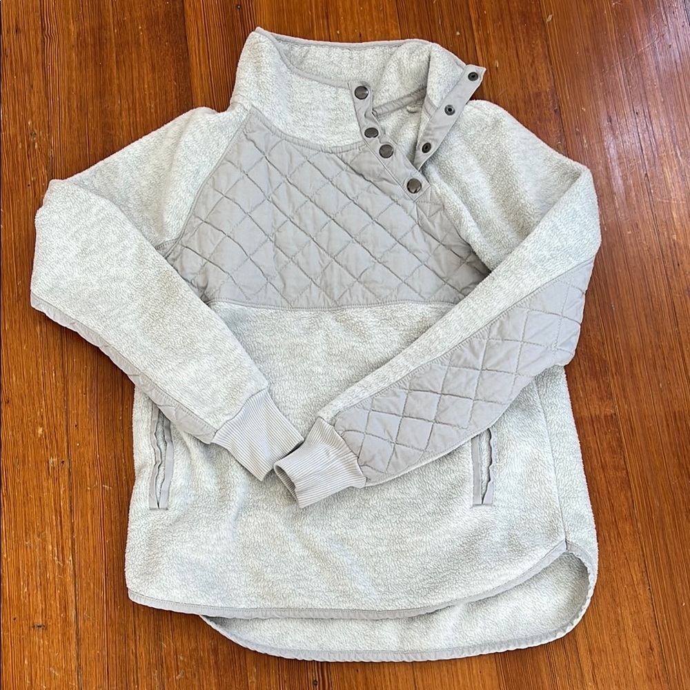 Gray Quilted Pullover Sweater